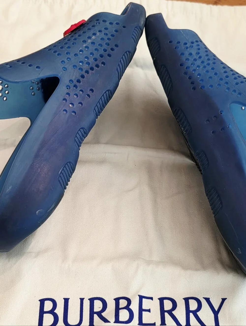 Burberry perforated blue